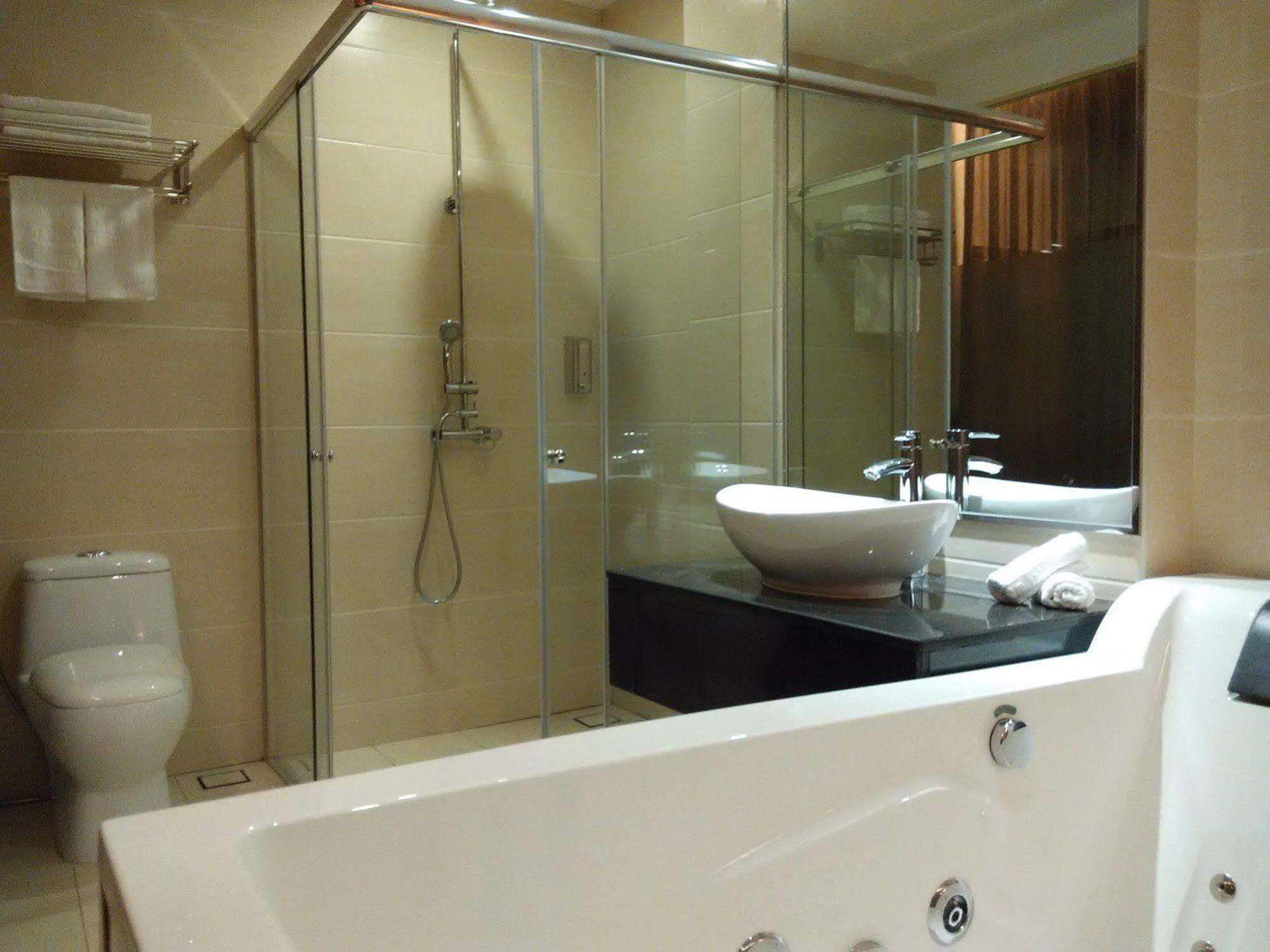 Ampang Inn Hotel Экстерьер фото
